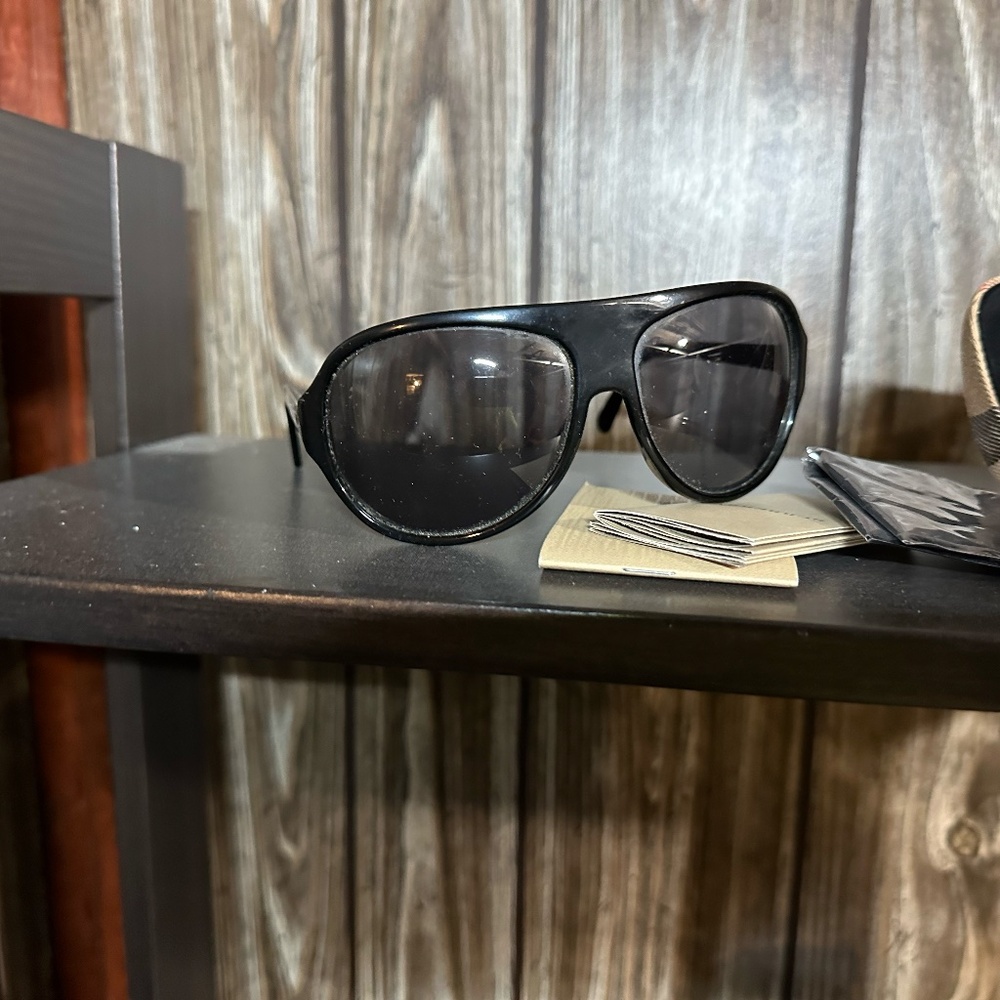 Vintage Burberry Sunglasses - Picture 2 of 3